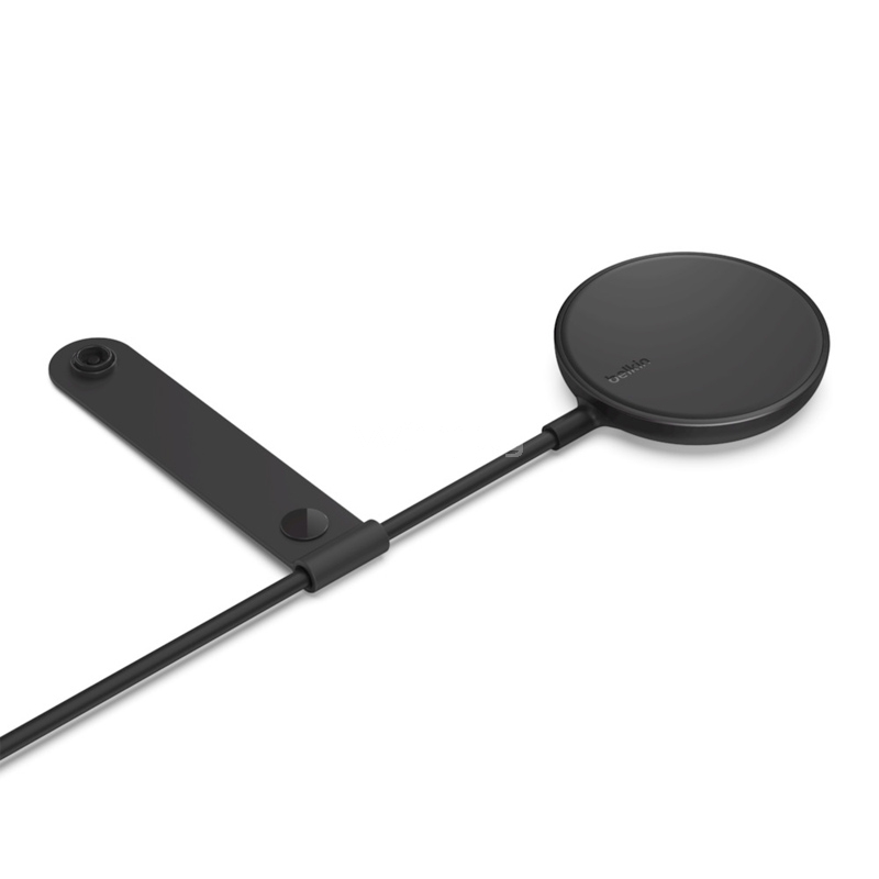 Base de Carga Magnética Belkin BOOST CHARGE de 7.5 W (MagSafe, Negro)