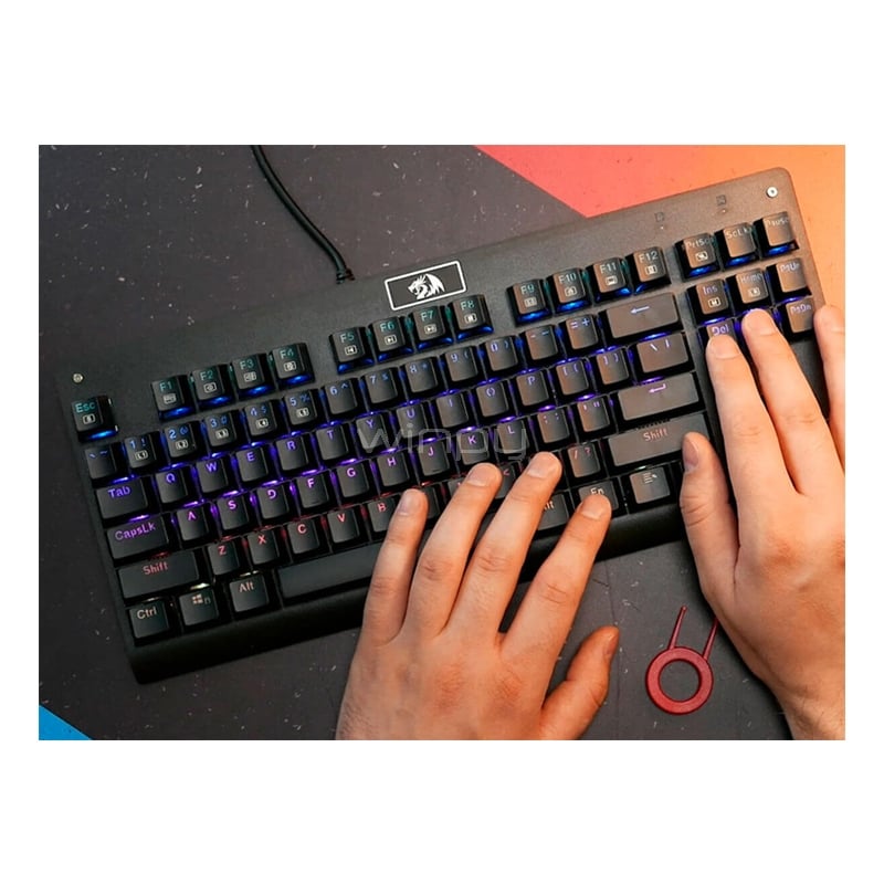 Teclado Mecánico Redragon Dark Avenger K568 RGB (Switch MK2, Anti-Ghosting, Inglés)