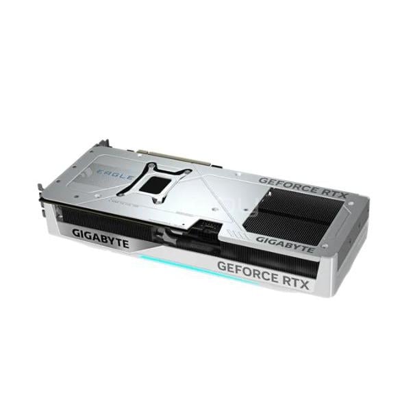 Tarjeta gráfica Gigabyte GeForce RTX 5070 Ti EAGLE OC ICE SFF de 16GB GDDR7