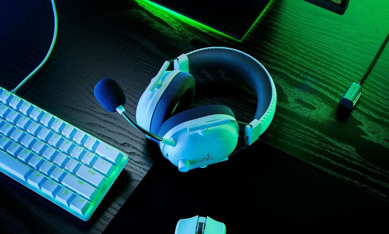 presentaci&oacute;n de los aud&iacute;fonos gamer razer blackshark V2 pro 